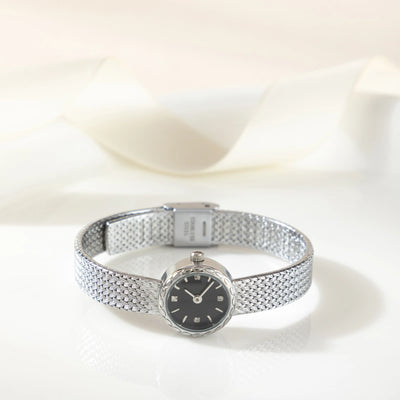 Eterna Glow Round Mesh Watch